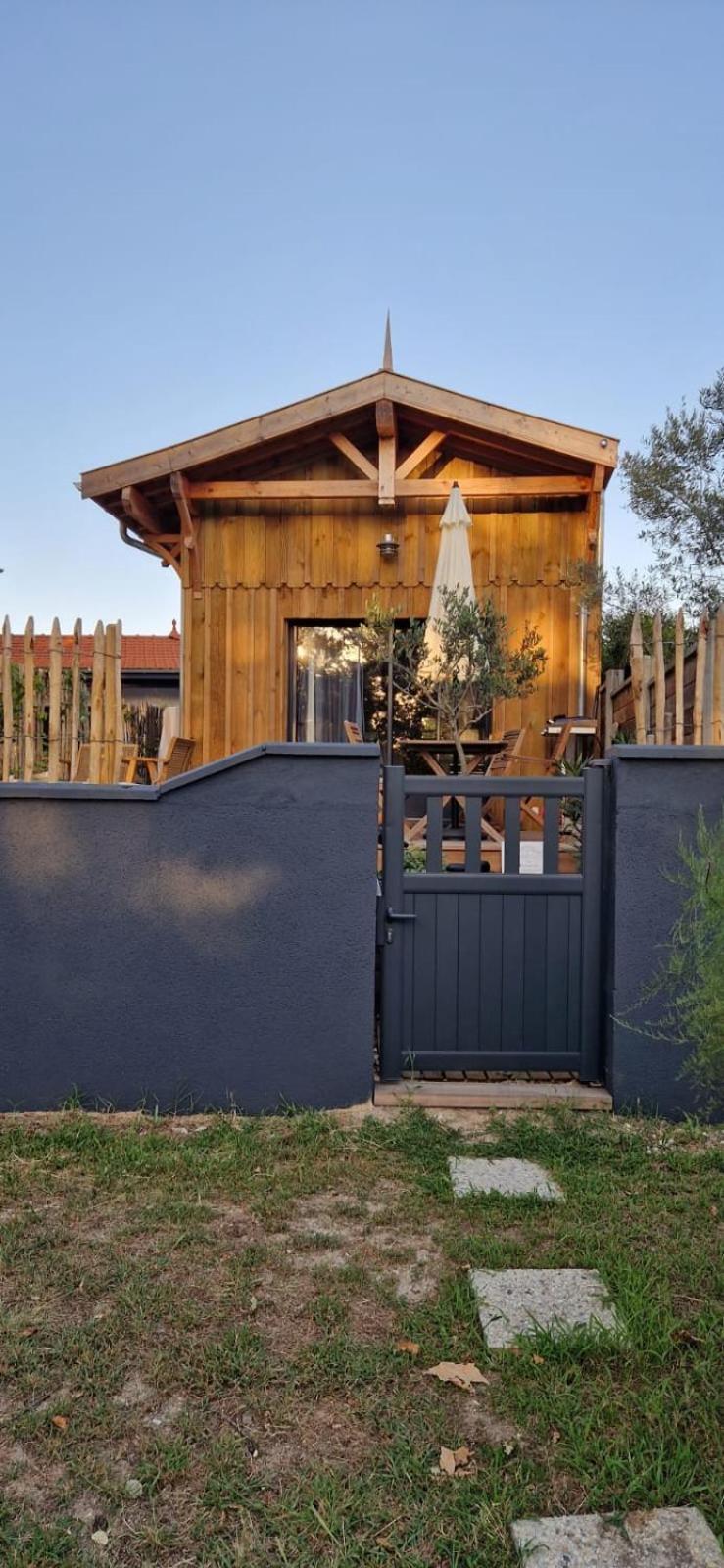 Casa Leo Villa Гужан-Местрас Екстериор снимка